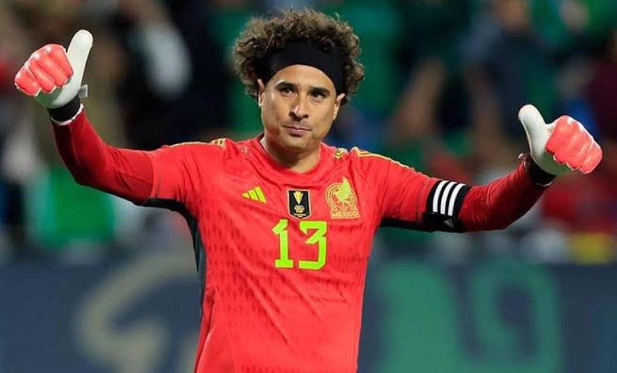 Oficial, el portero Memo Ochoa firma con el Avs Sab de la Liga Portuguesa