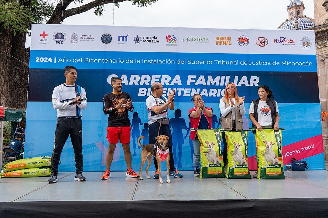 Poder Judicial de Michoacán realiza Carrera Familiar Bicentenario y protesta contra reforma judicial