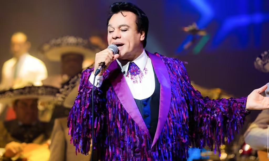 Proyectarán icónico concierto de Juan Gabriel en el Zócalo de CDMX