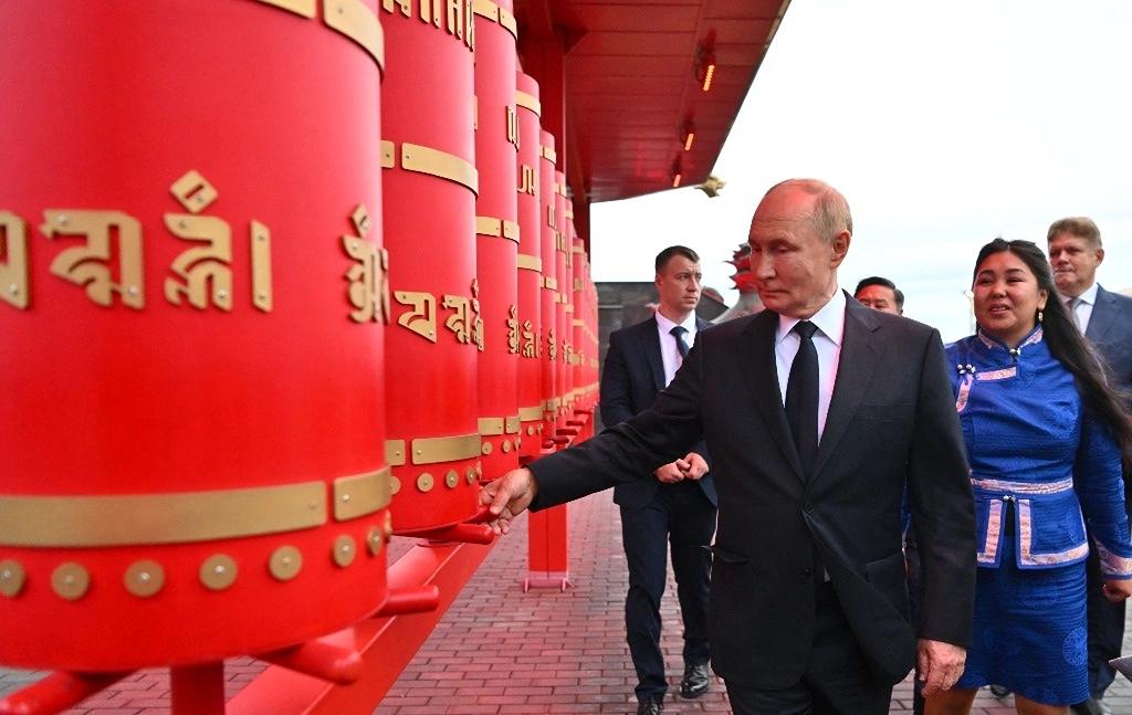 Putin llega a Mongolia, su primer viaje a un país de la CPI desde su orden de arresto