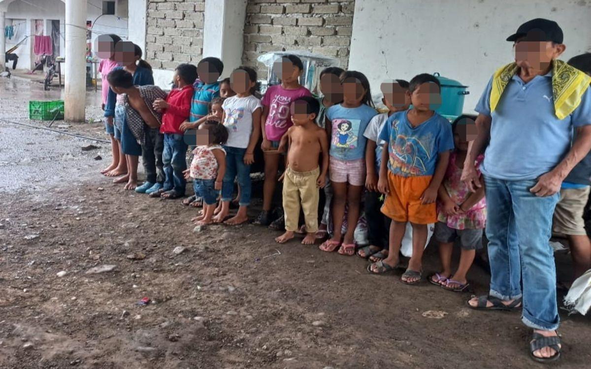 ayuda humanitaria a desplazados Michoacán