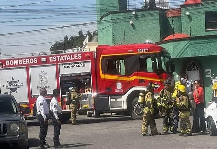 Bomberos CEPCM atienden fuga de gas en Morelia