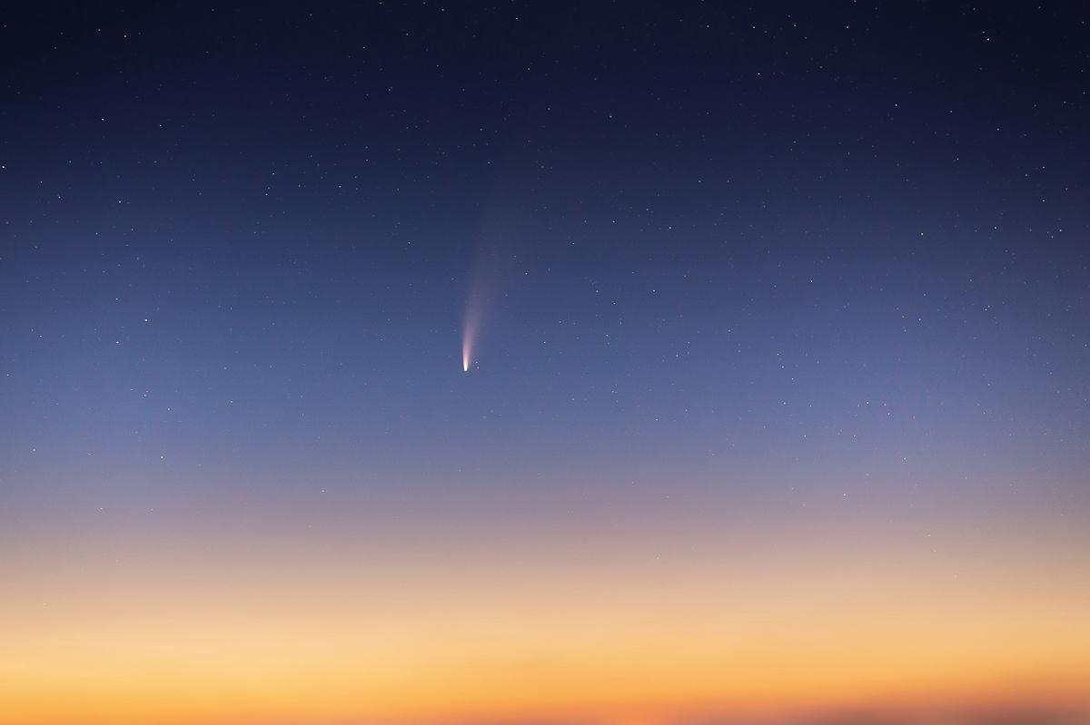 Científicos confirman que se acerca un cometa tan grande del siglo