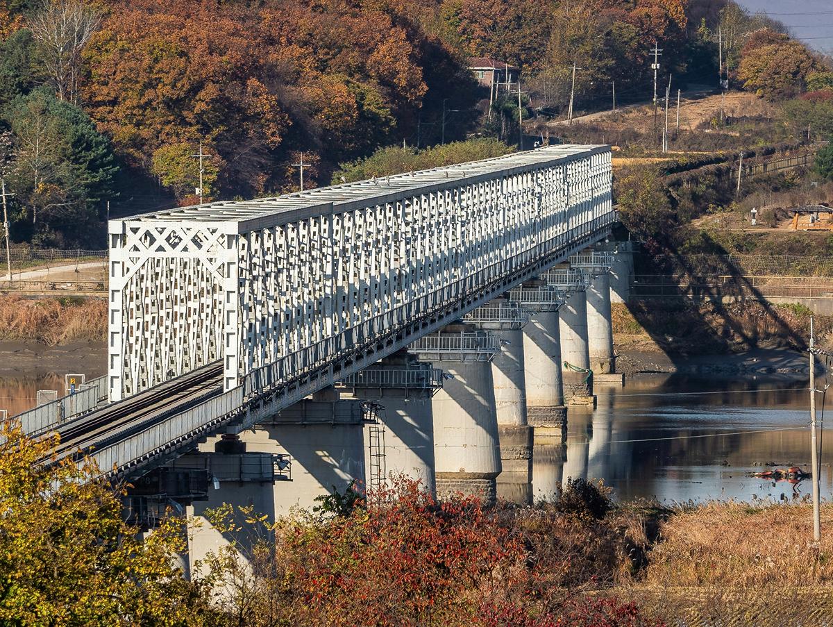 Corea del Norte destruye carreteras que conectan con el Sur