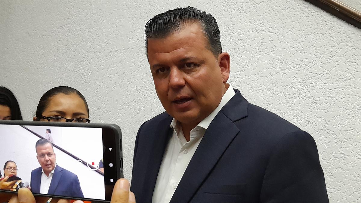 crisis en Legislatura de Michoacán: Valencia