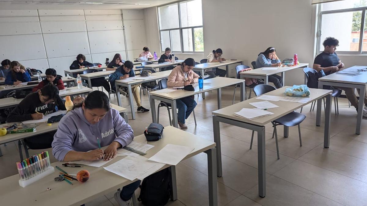 Destacan estudiantes en Olimpiada Matemática Michoacán