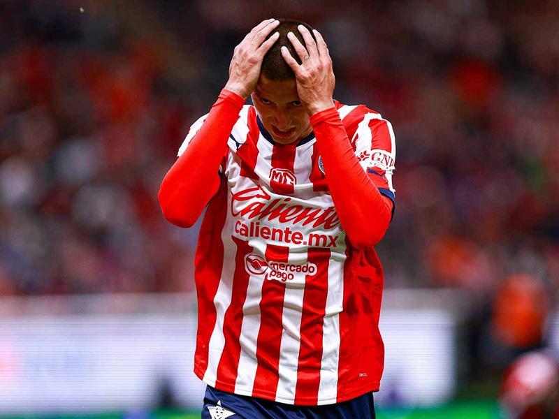 incidente en Chivas con la prensa - ‘Piojo’ Alvarado