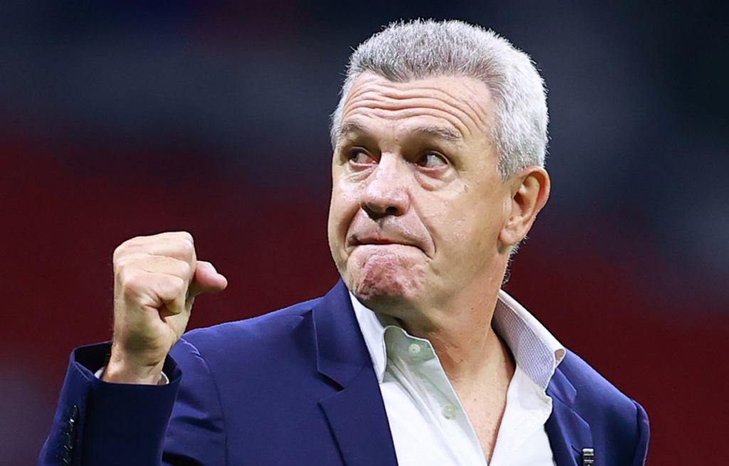 Javier Aguirre en el equipo tras ser hospitalizado y aclara su estado de salud