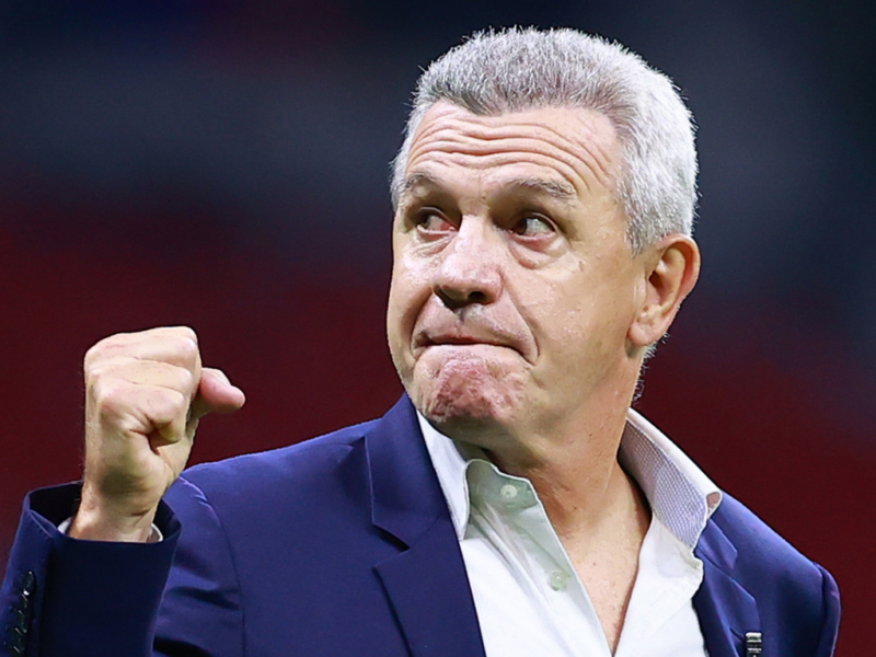 Javier Aguirre en el equipo tras ser hospitalizado y aclara su estado de salud