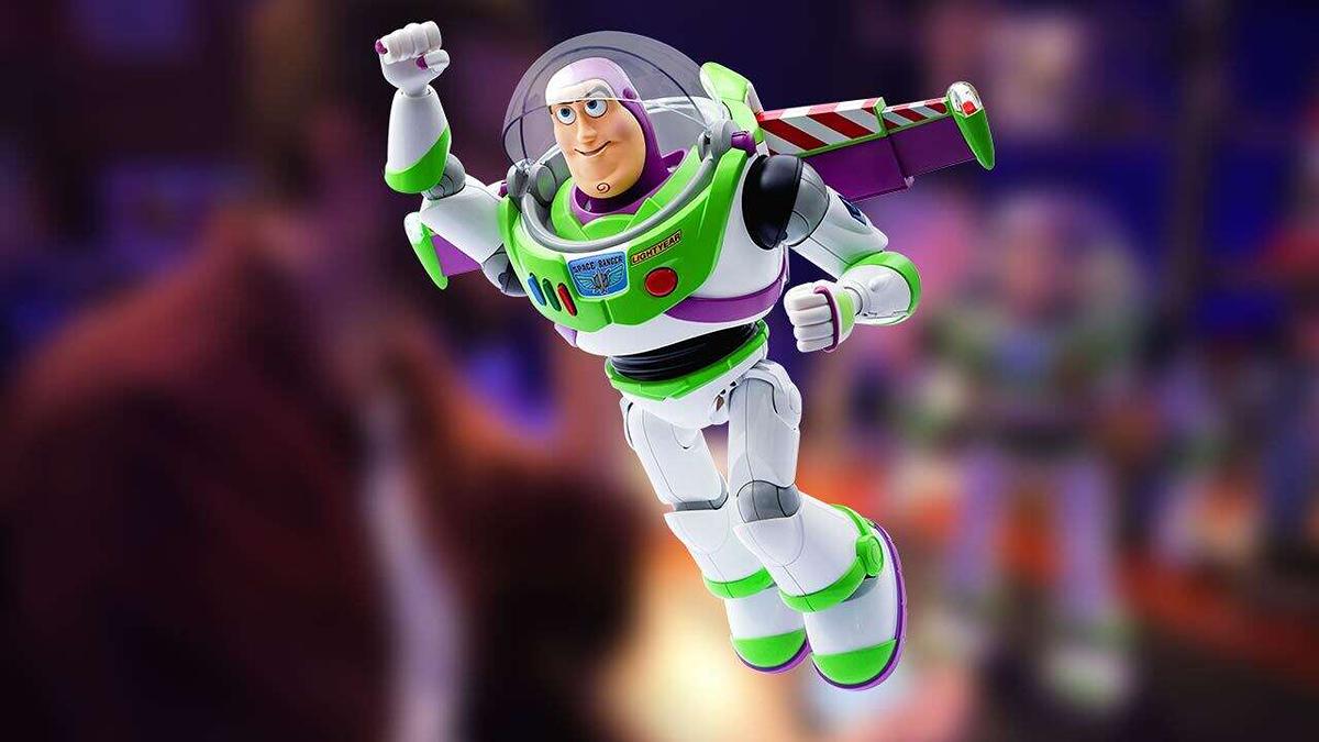 Lanzan figura robótica de Buzz Lightyear y causa furor en redes; este es su costo