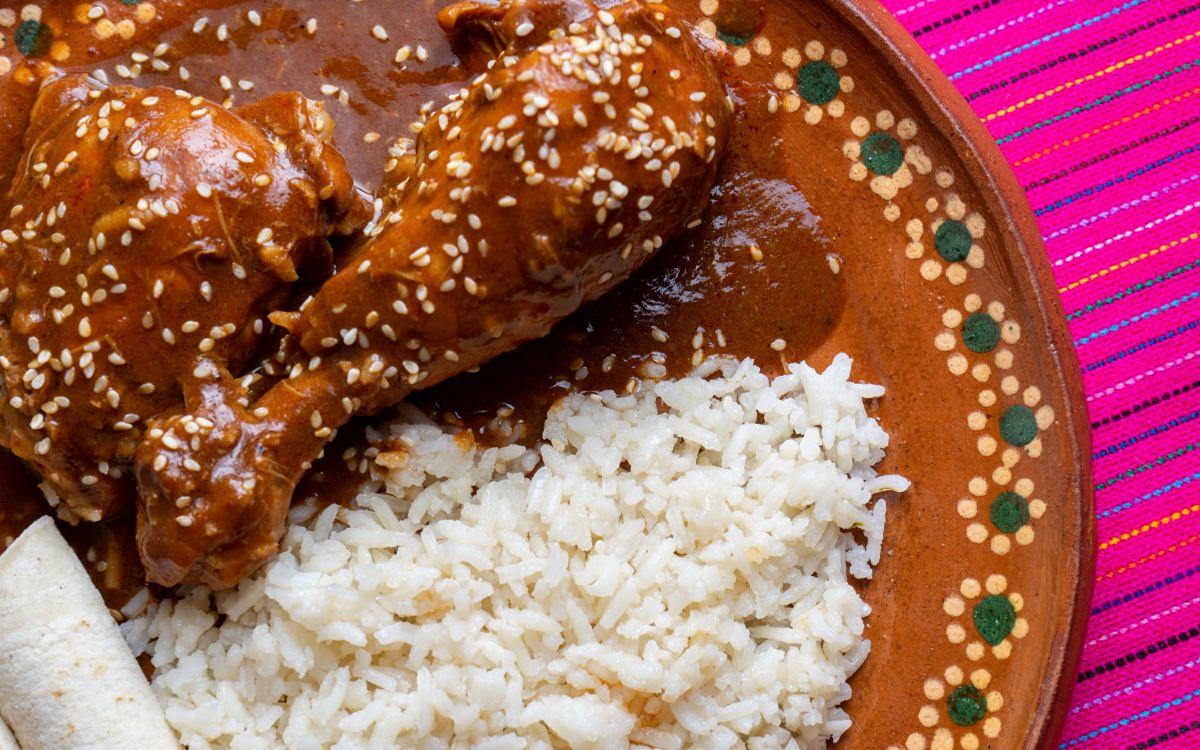 Los beneficios del pollo con mole