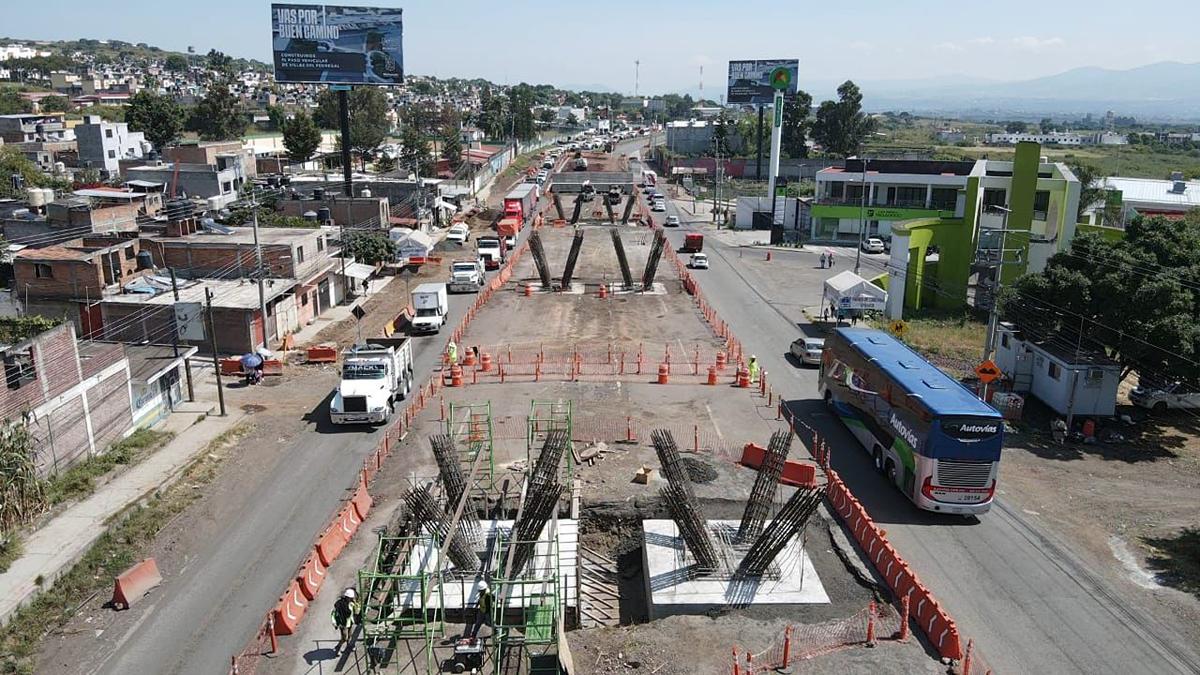 Puente vehicular de Villas del Pedregal beneficiará a cerca de 125 mil personas: SCOP