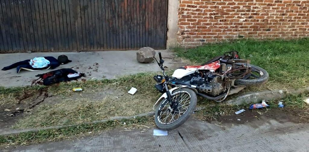 ataque a motociclista en Jacona 1