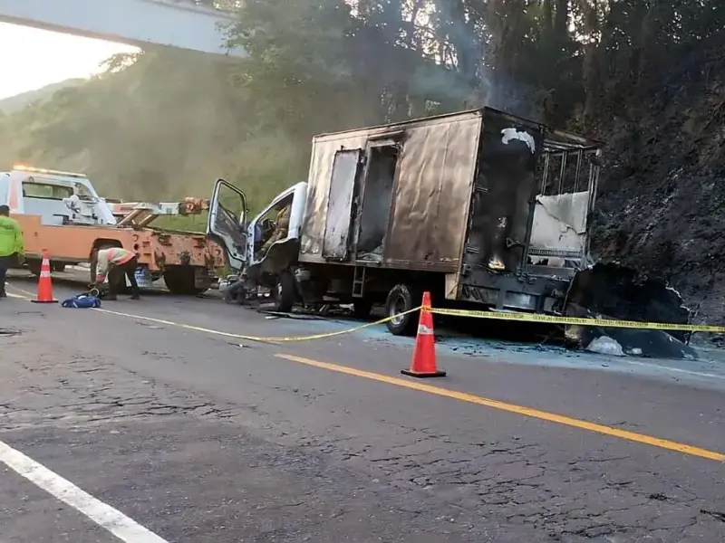 choque autopista Siglo XXI 5 muertes