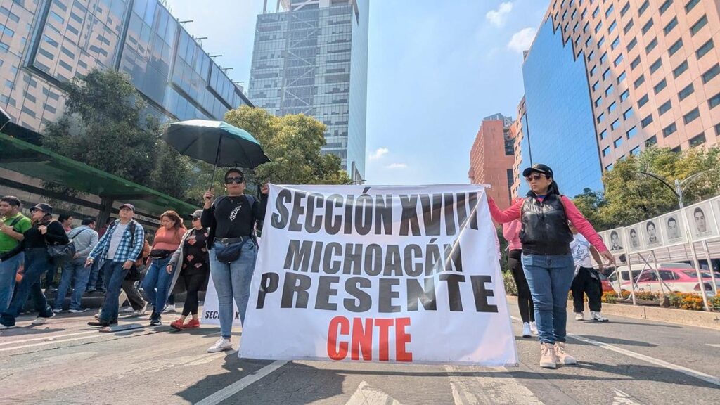 CNTE Michoacán negociaciones magisterio conflictos