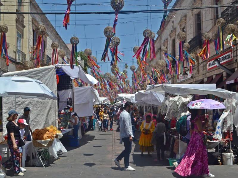 Comerciantes de Morelia enfrentarían incremento en cuotas municipales de 11% en 2025