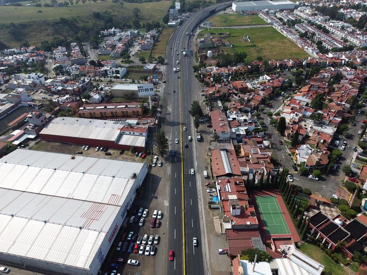 Concluye mantenimiento al acceso de carretera Morelia-Pátzcuaro