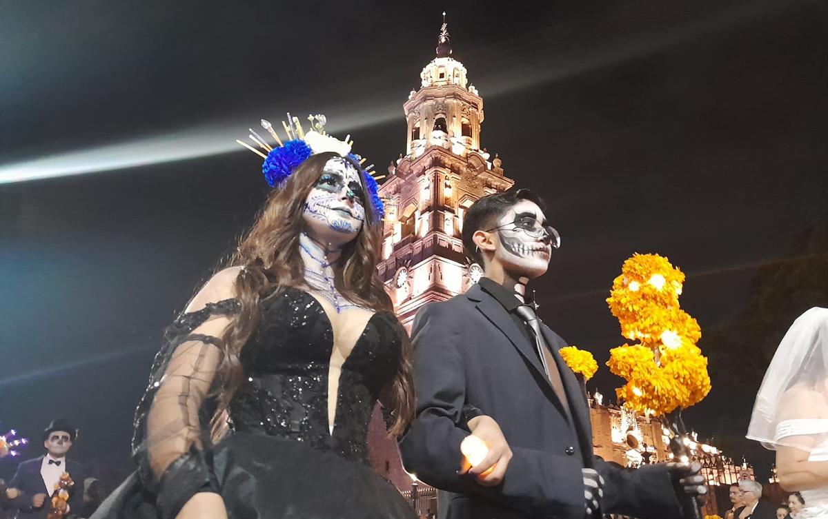 Engalanan Catrinas Morelia en Noche de Muertos 2024