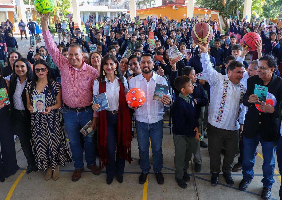 Entrega SEE más de 204 mil tenis programa Jalo a Estudiar