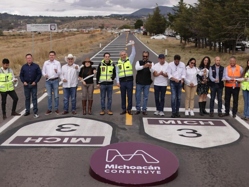 inauguración rehabilitación carretera Epitacio Huerta Contepec Tlalpujahua