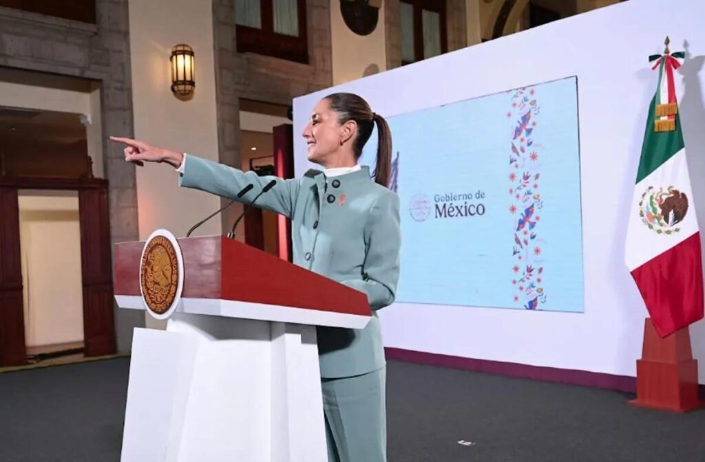 La presidenta Claudia Sheinbaum rinde homenaje a Silvia Pinal en la mañanera