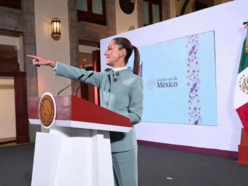 La presidenta Claudia Sheinbaum rinde homenaje a Silvia Pinal en la mañanera