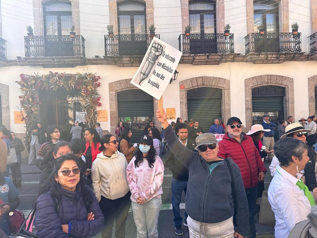 No vamos a ceder derechos laborales UMSNH a cambio de recursos: académicos nicolaitas-3