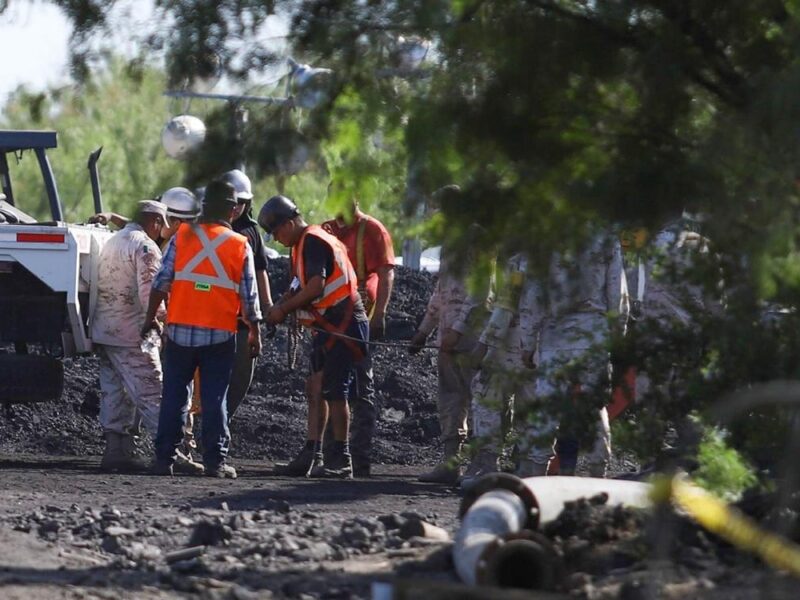 rescate de cuerpos mineros Coahuila