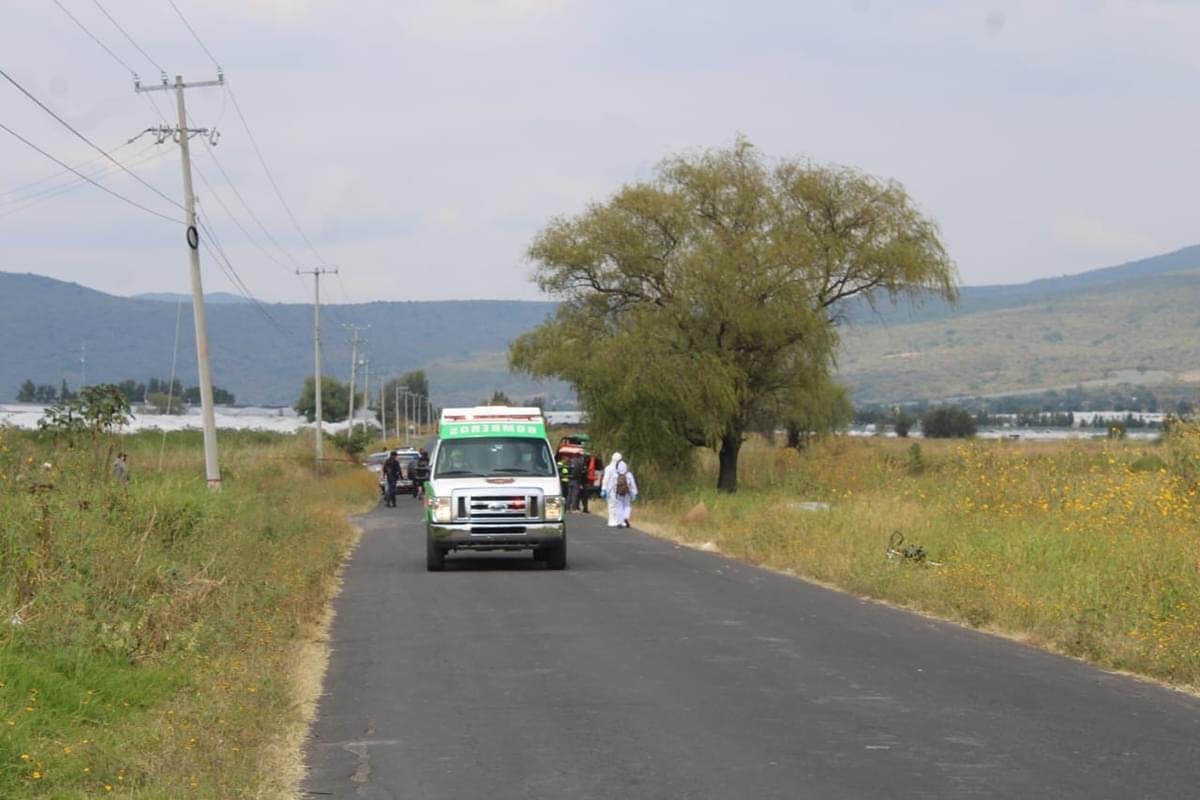 trágico accidente en Zamora auto embiste a 3 peatones