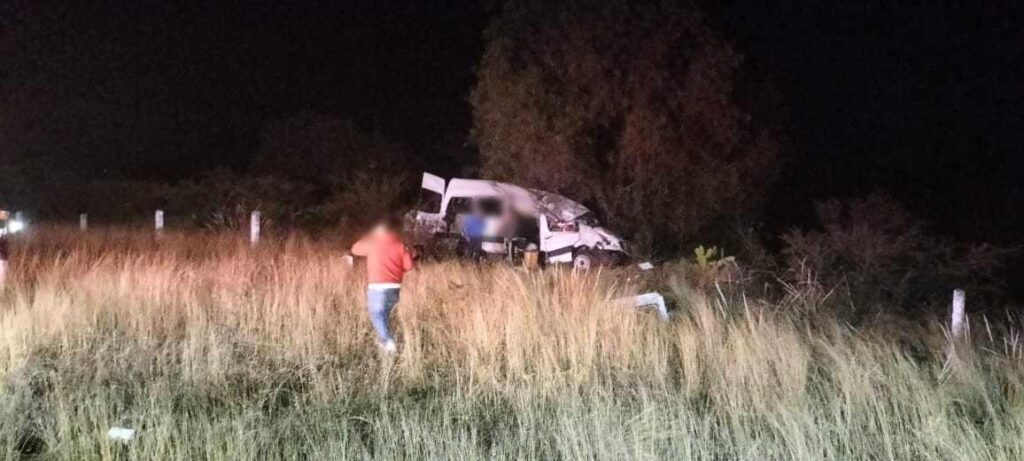 Accidente vehicular en la México-Guadalajara deja 3 muertos y 4 heridos