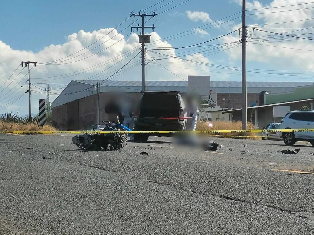 accidente vehicular en salida a Charo deja un muerto