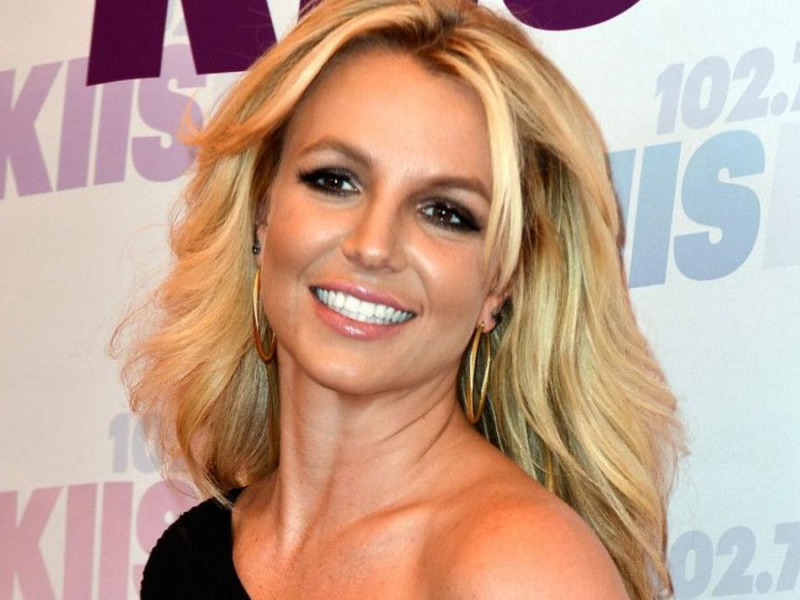 Britney Spears huye a México debido al acoso de los paparazzi