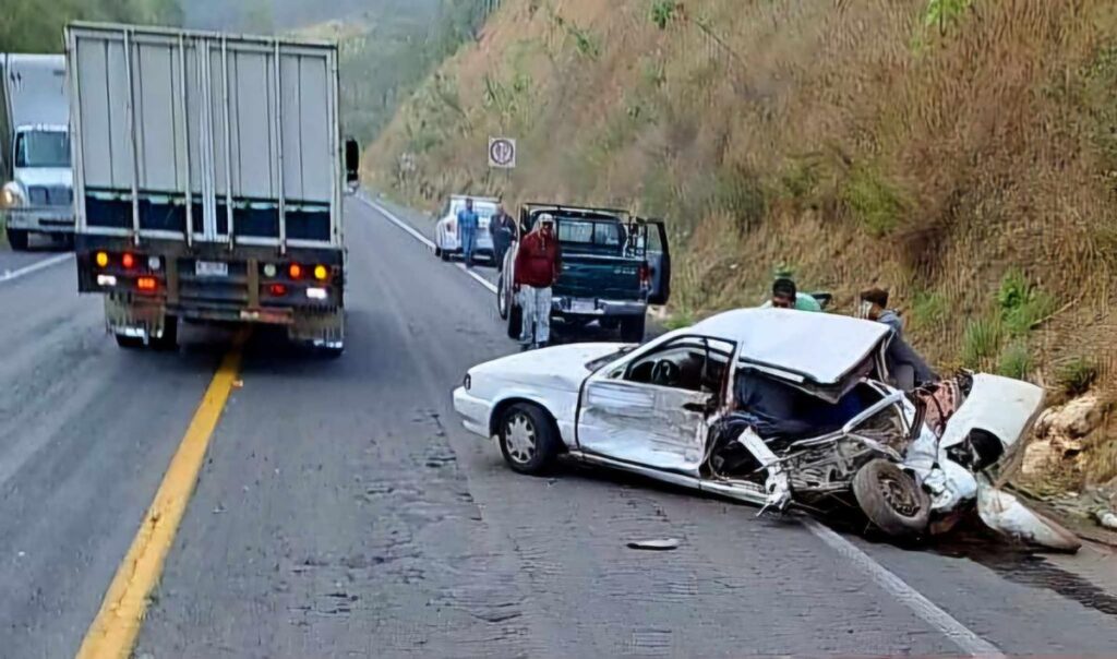 choque carretera Uruapan-Pátzcuaro lesionados 1