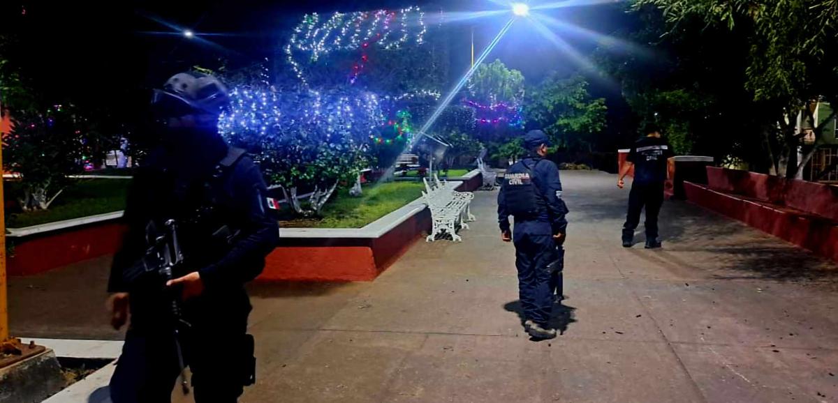 Delincuentes estallan explosivo lanzado en dron a plaza de Parácuaro