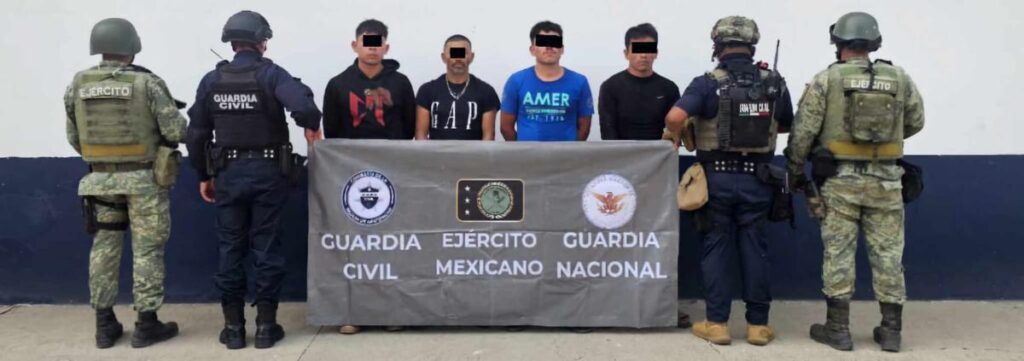 detienen a 7, aseguran armamento tras enfrentamiento en Apatzingán