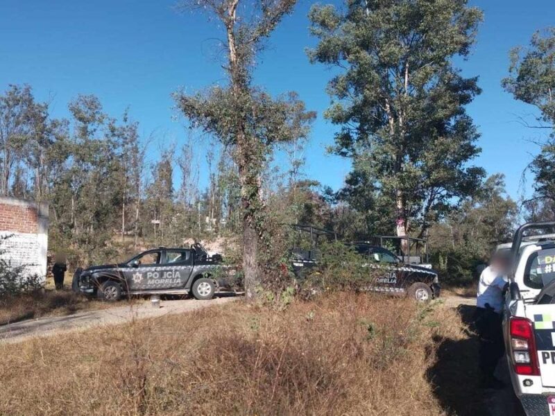 Encuentran, localizan, Hallan a mujer asesinada hoy cerca de la Antigua Carretera a Pátzcuaro, en Morelia 1