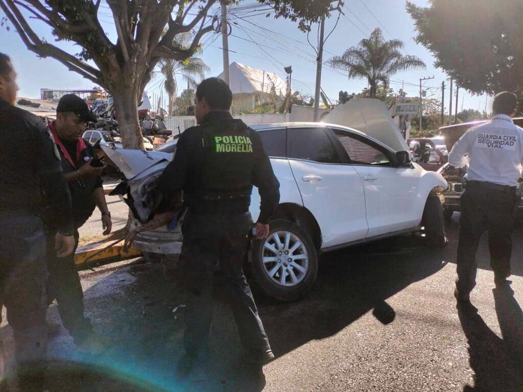 Fatal accidente cerca de Macroplaza Estadio-rescate