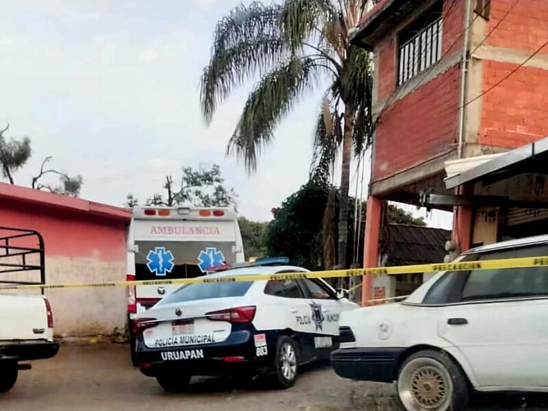 Hombre es baleado en comunidad de Uruapan y muere en el camino a un hospital