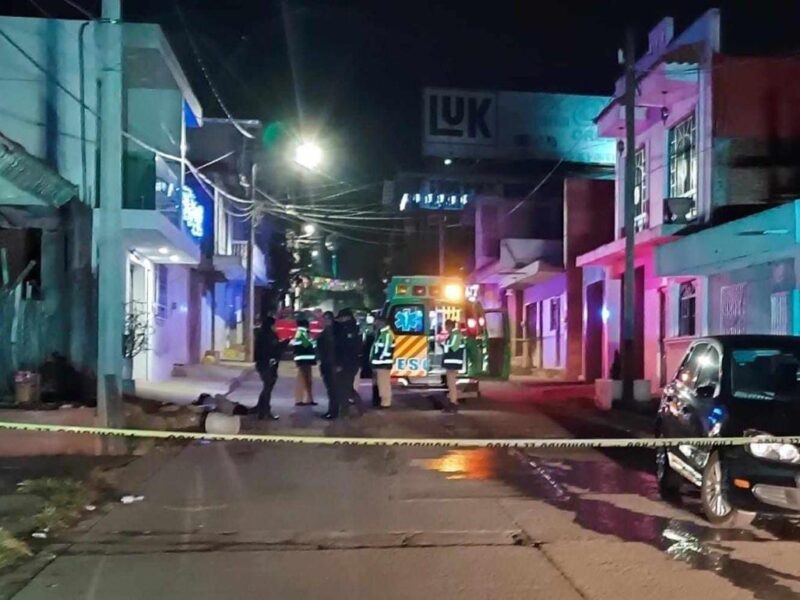 homicidio peatón colonia La Michoacana Uruapan