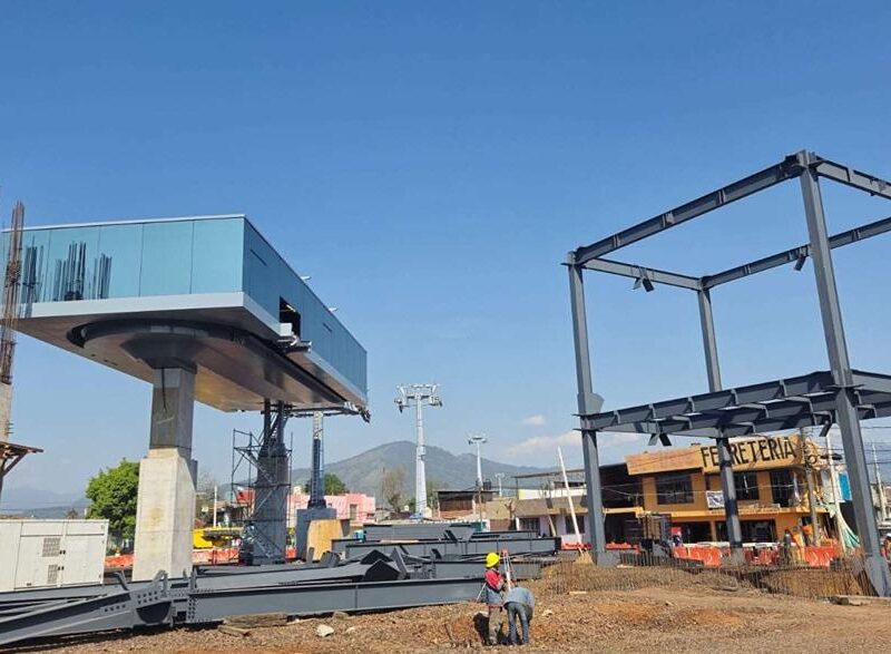 Llegarán 50 embarques para avanzar con la construcción del teleférico de Uruapan