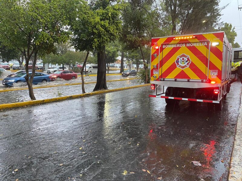 lluvias en Morelia Socavón y 10 puntos afectados