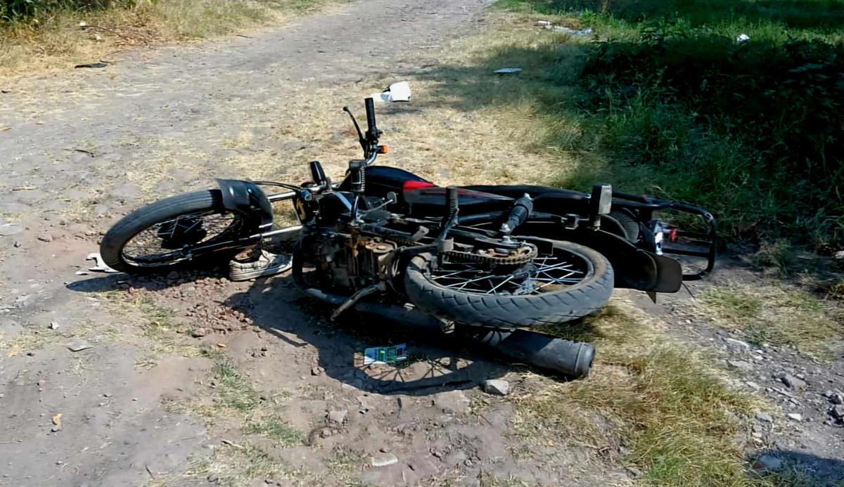 Localizan motocicleta baleada; sus tripulantes habrían sido privados de su libertad en Apatzingán