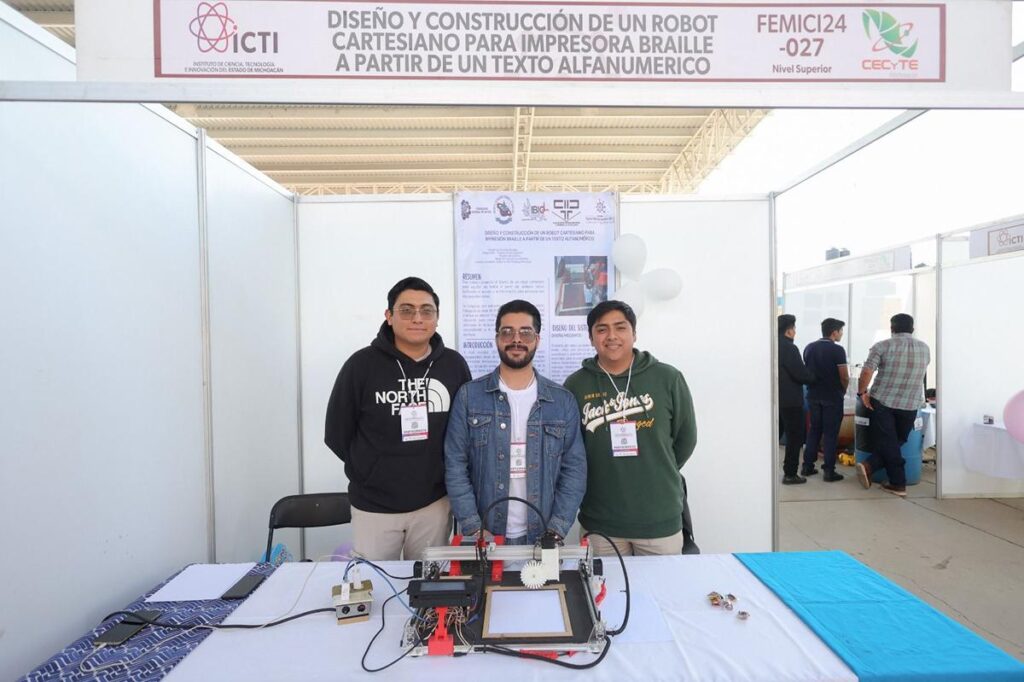 Pasan a fase nacional estudiantes michoacanos tras superar concurso de ciencias