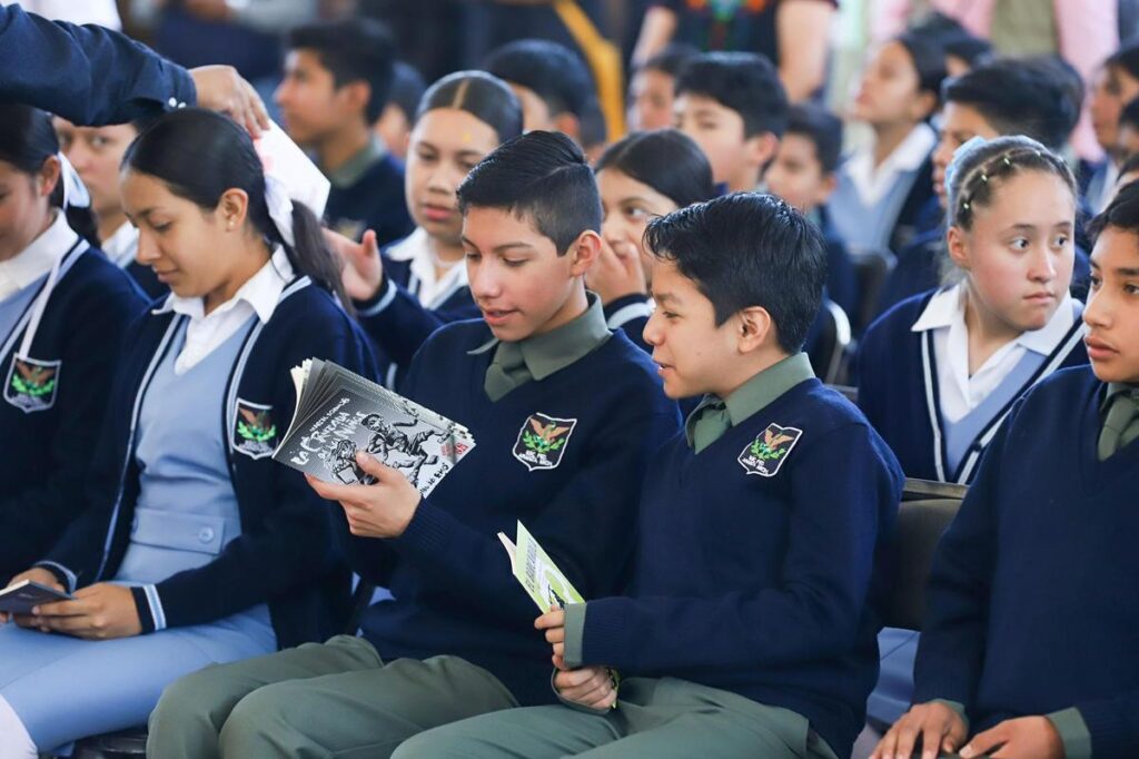 Programa de lectura llega a cientos de niñas y niños de sectores marginados: SEE