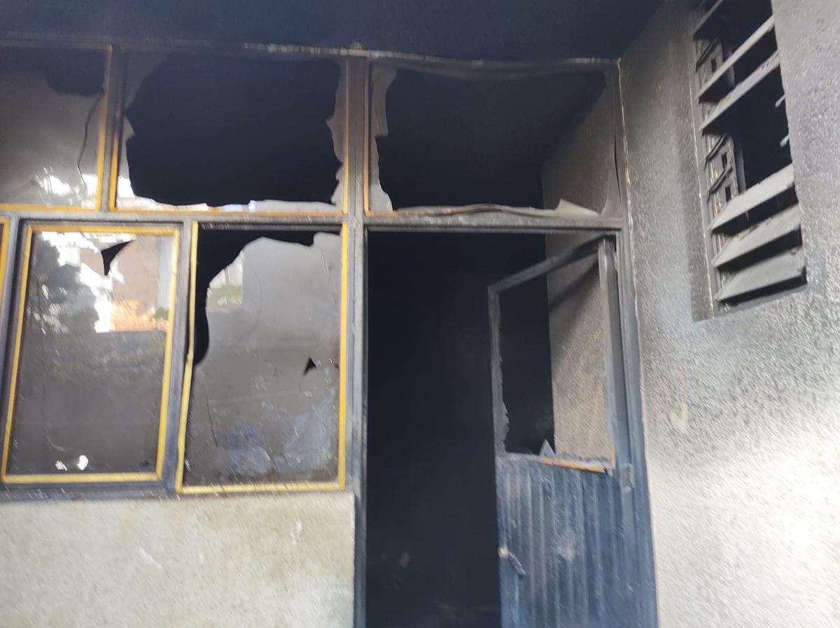 Reportan incendio en vivienda de la colonia Villa Universidad en Morelia