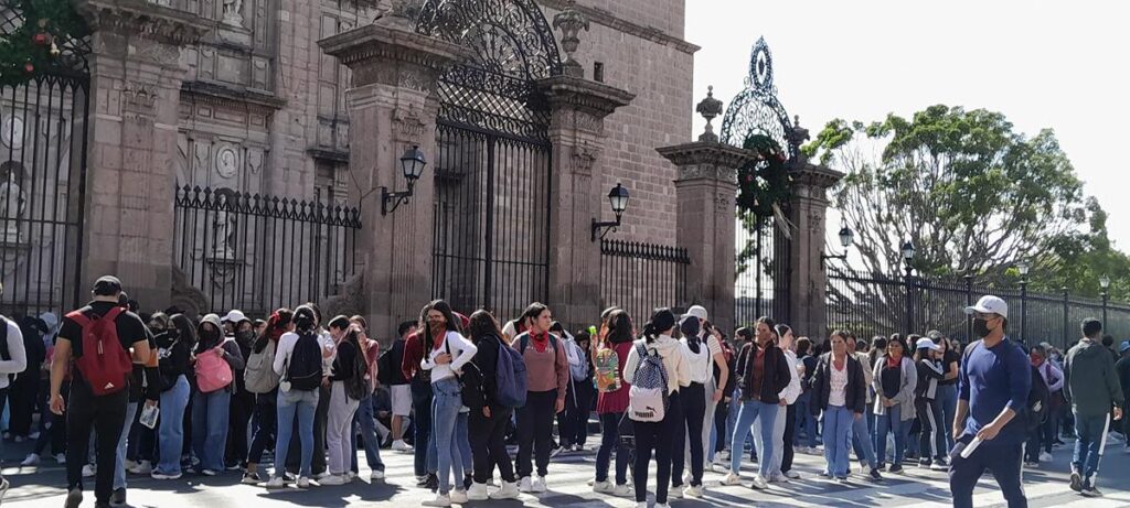 Se oponen normalistas a la convocatoria abierta 2025 para plazas