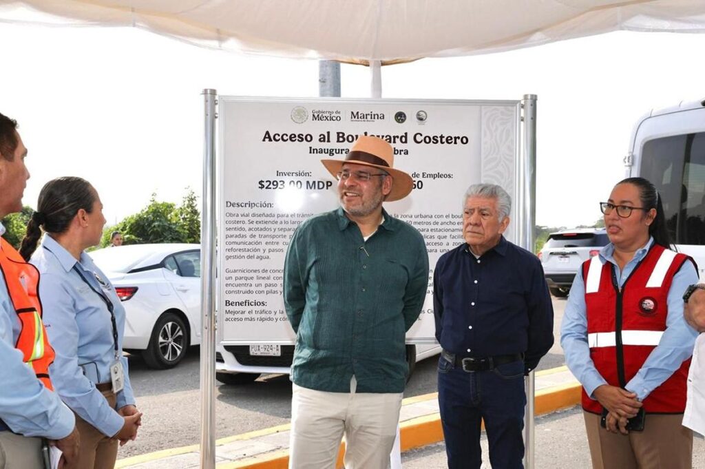 Supervisa Bedolla acceso al bulevar Costero en Lázaro Cárdenas