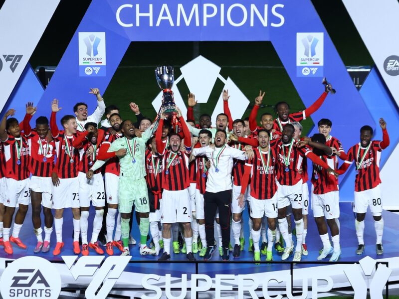 AC Milán campeón Supercopa Italia