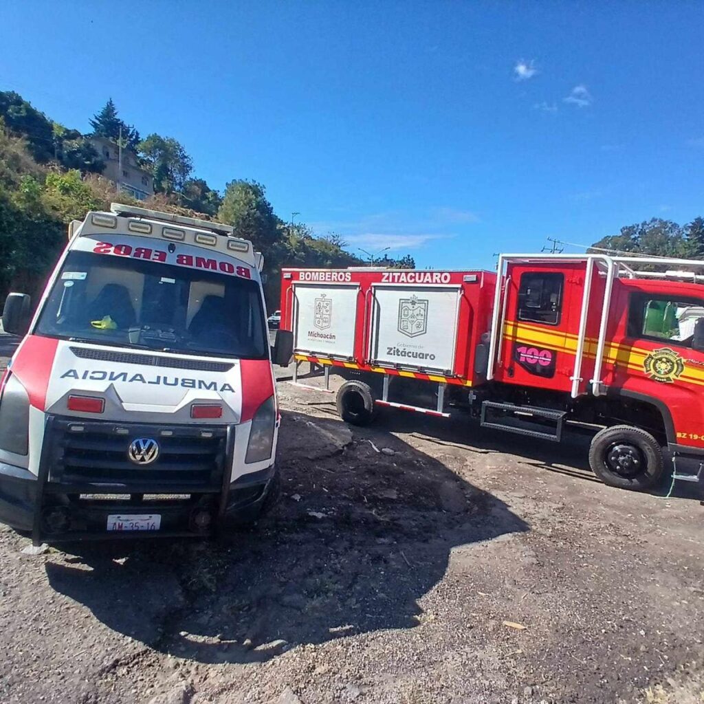 Accidente: Choque entre camioneta y auto deja 6 heridos en Zitácuaro-1