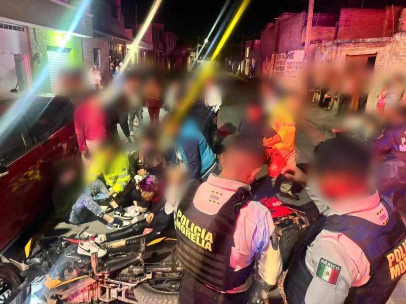 Accidente de motos en El Realito, Morelia deja al menos 3 adolescentes heridos